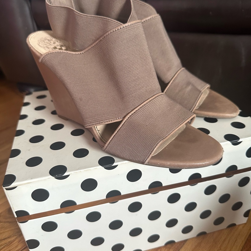 Women's Tan Wedge Sandals